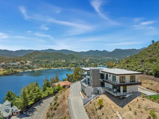 $12,900,000 | 461 Lake Sherwood Drive, Westlake Village, CA 91361