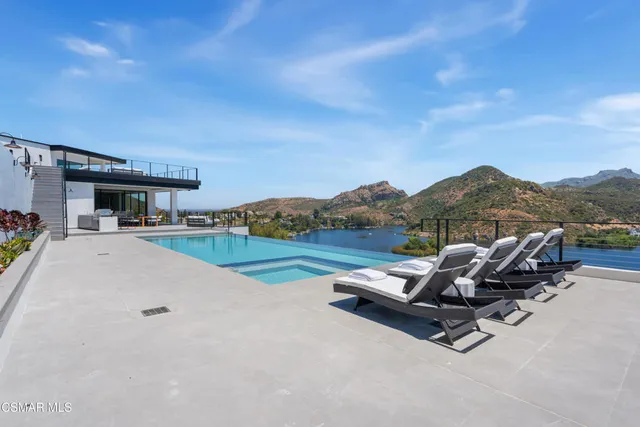 $12,900,000 | 461 Lake Sherwood Drive, Westlake Village, CA 91361