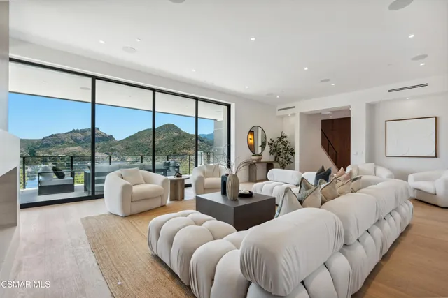 $12,900,000 | 461 Lake Sherwood Drive, Westlake Village, CA 91361