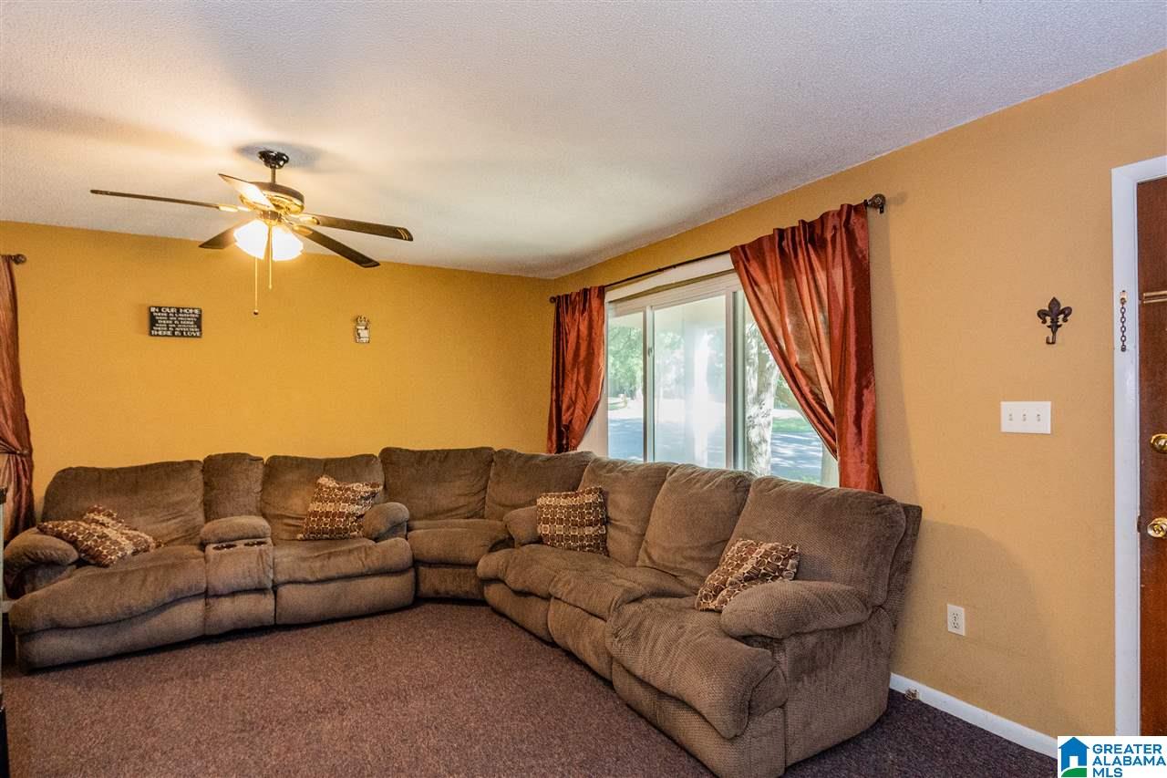 1706 Gardenridge Road Gardendale, AL 35071 - Photo 4 of 37