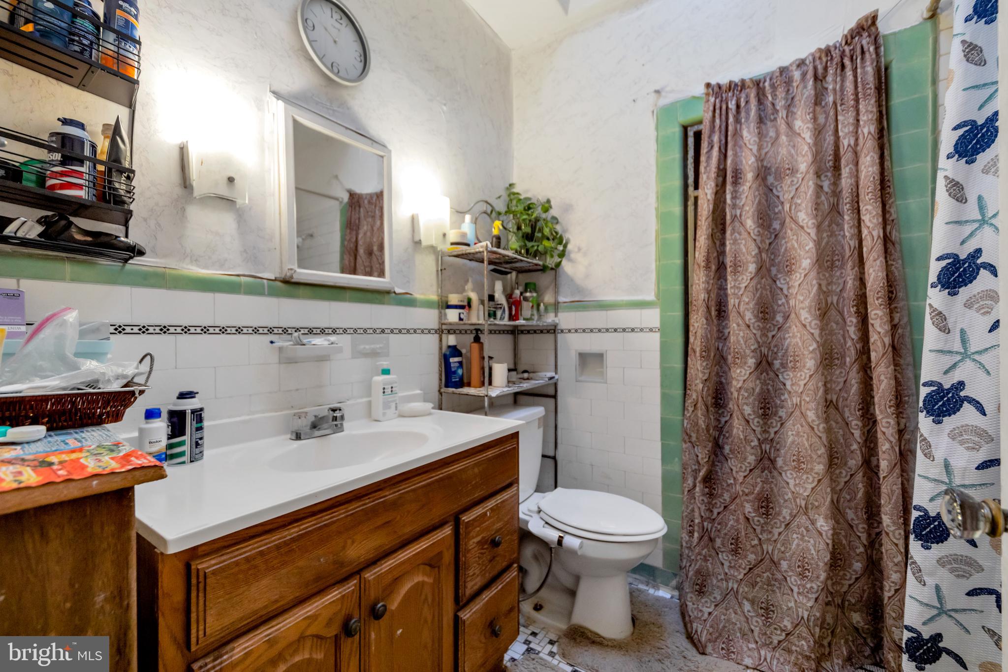 258 Wembly Road Upper Darby, PA 19082 - Photo 18 of 26