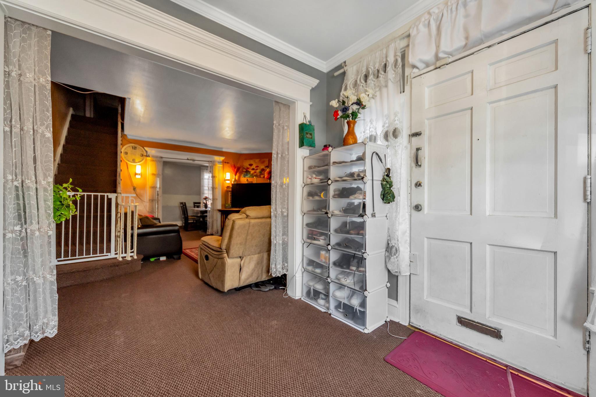 258 Wembly Road Upper Darby, PA 19082 - Photo 5 of 26