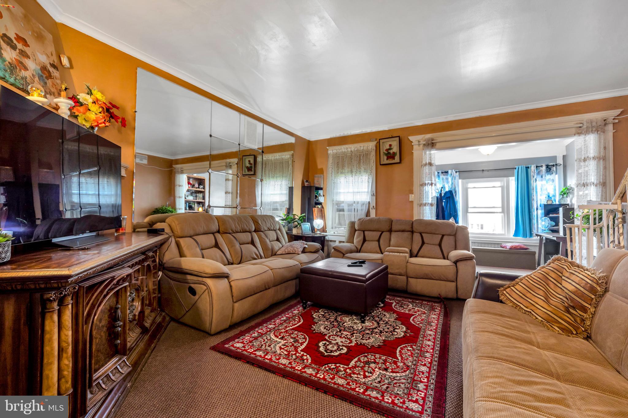 258 Wembly Road Upper Darby, PA 19082 - Photo 7 of 26