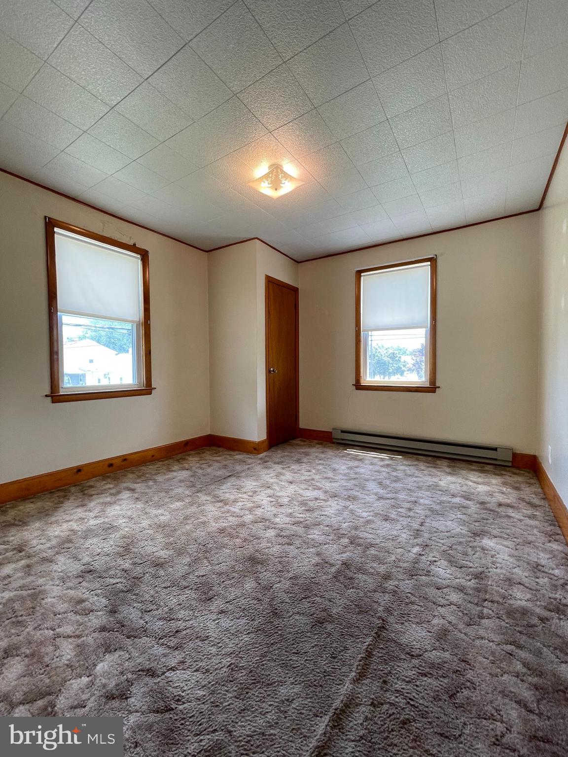 4901 Brookwood Road Baltimore, MD 21225 - Photo 7 of 39 Main floor dining room or additional bedroom