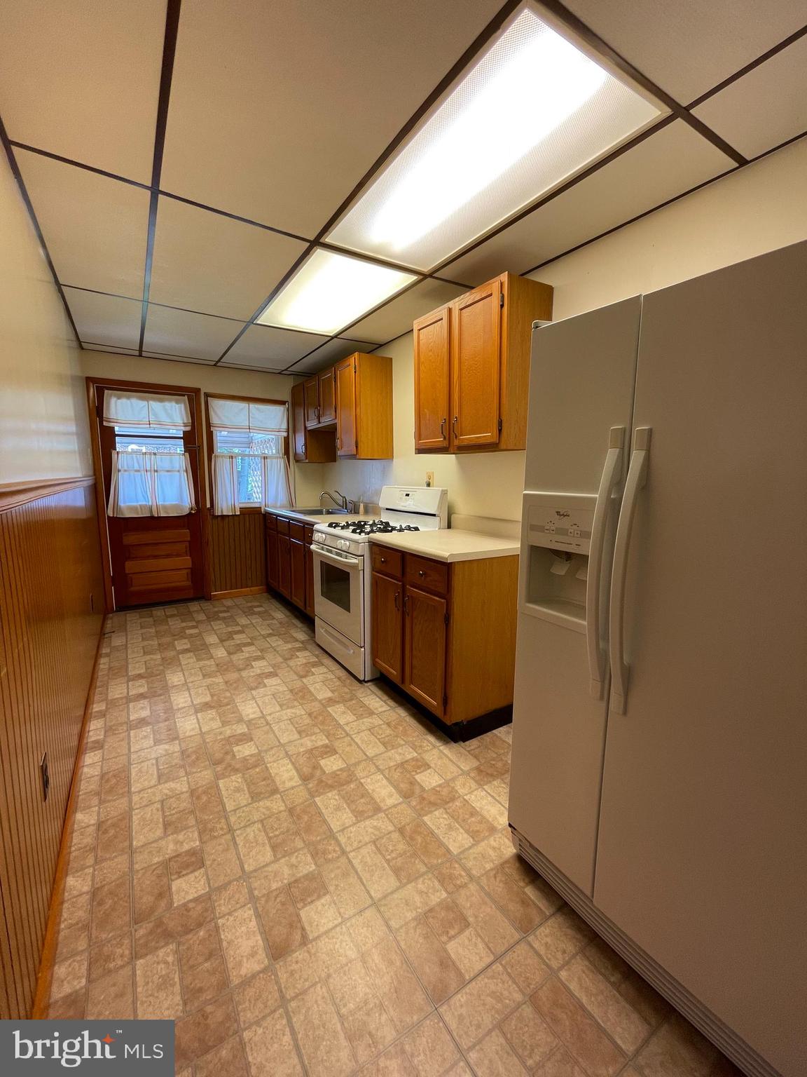 4901 Brookwood Road Baltimore, MD 21225 - Photo 10 of 39 Kitchen