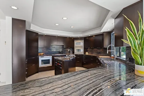 $2,585,000 | 1444 East Murray Canyon Drive, Palm Springs, CA 92264