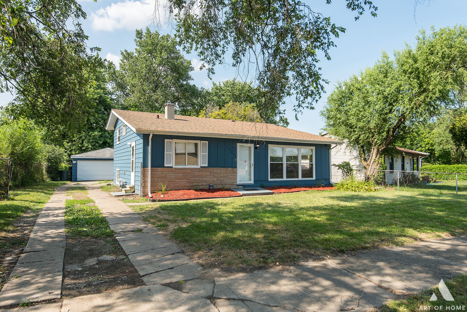 15402 Maple Lane Markham, IL 60428 - Photo 2 of 18