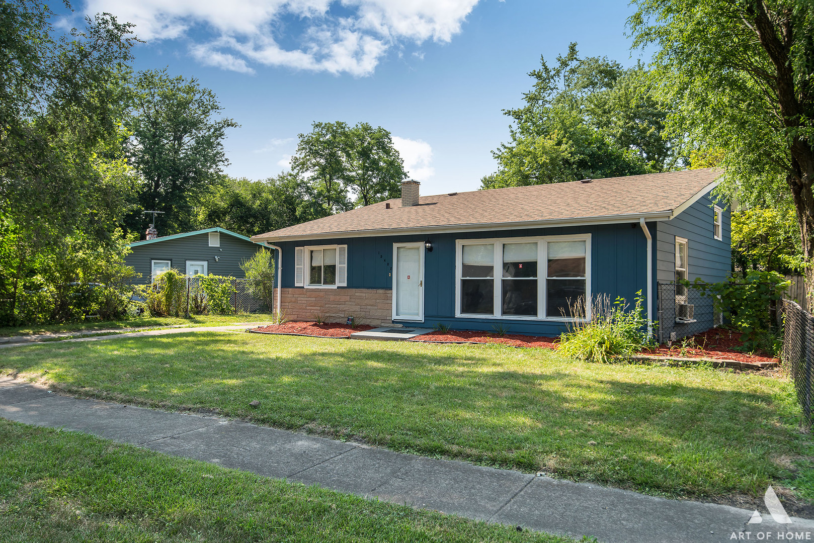 15402 Maple Lane Markham, IL 60428 - Photo 3 of 18