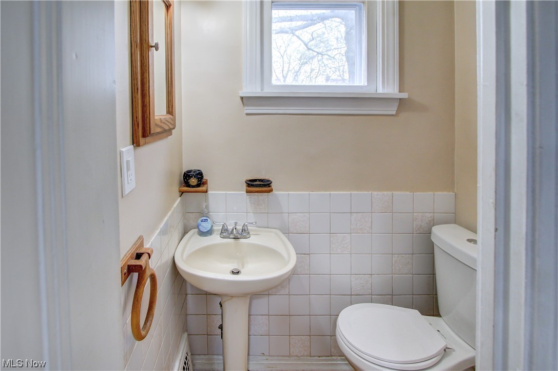 852 Beverly Road Cleveland Heights, OH 44121 - Photo 14 of 35 Gallery Image 14