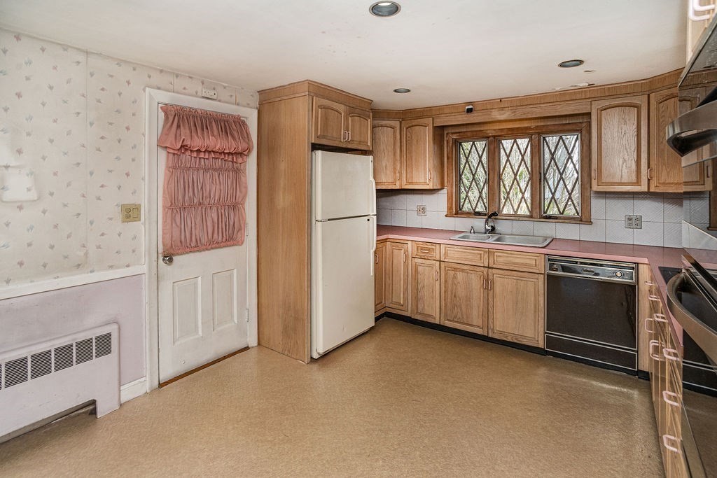 10 Houghton Road Belmont, MA 02478 - Photo 7 of 23