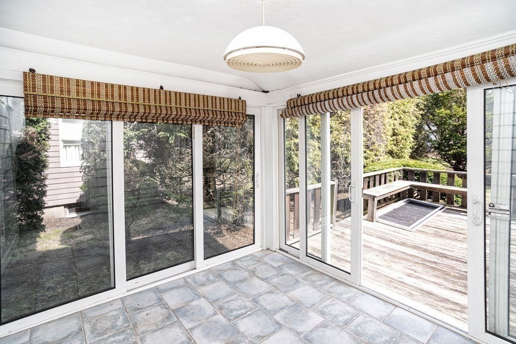 10 Houghton Road Belmont, MA 02478 - Photo 9 of 23