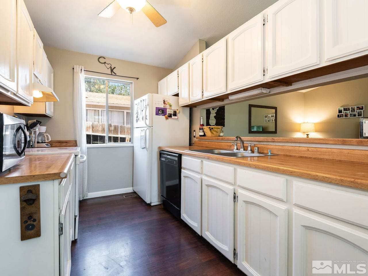2915 Andrea Street Reno, NV 89503 - Photo 6 of 16 Photo 6