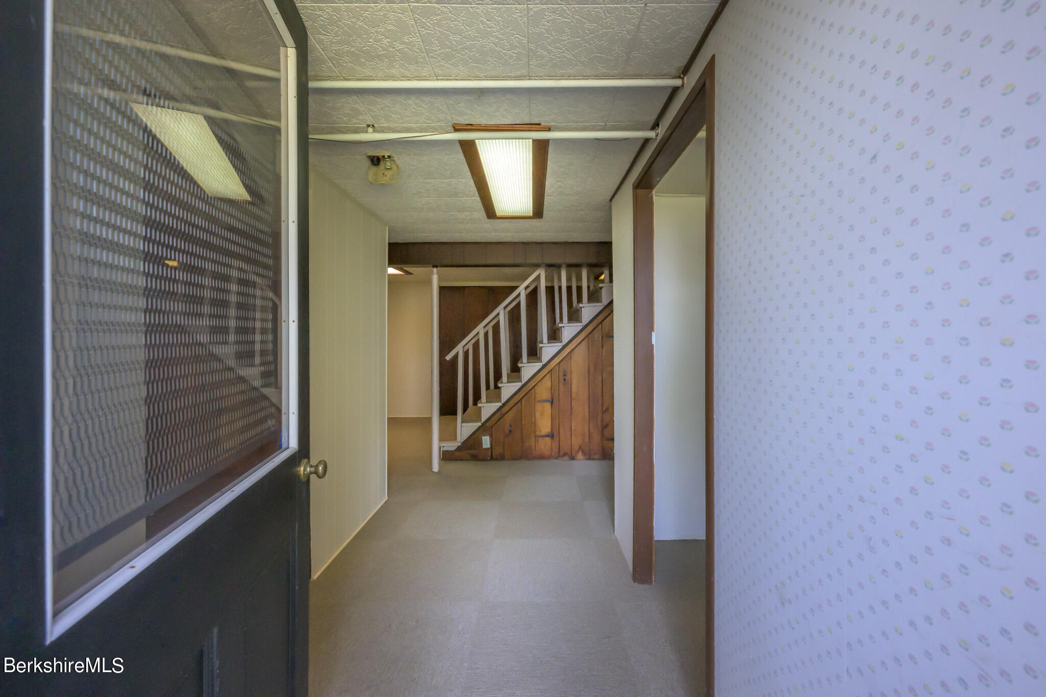 30 Partridge Road Pittsfield, MA 01201 - Photo 18 of 25 LL back door