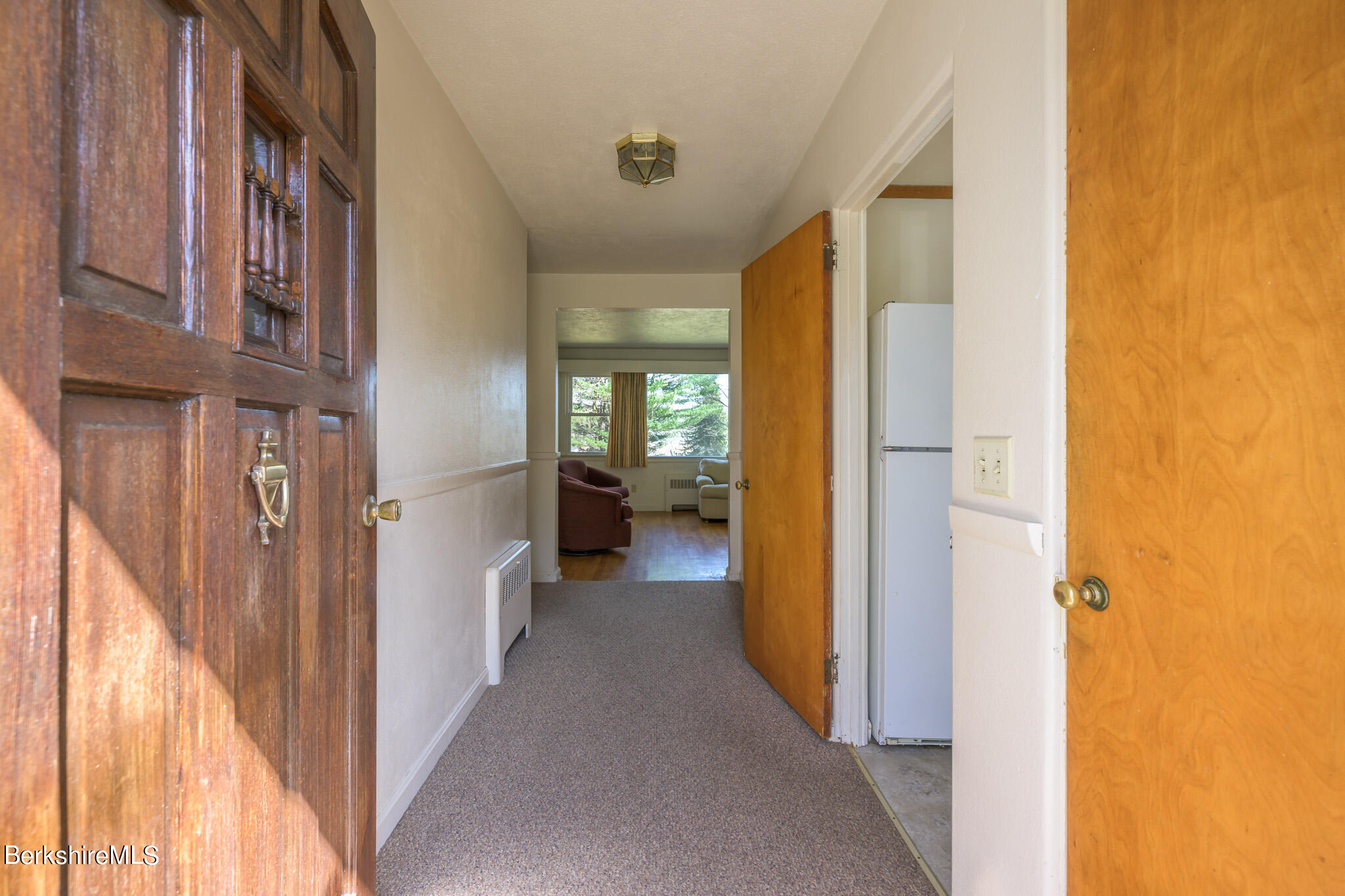 30 Partridge Road Pittsfield, MA 01201 - Photo 3 of 25 Front foyer