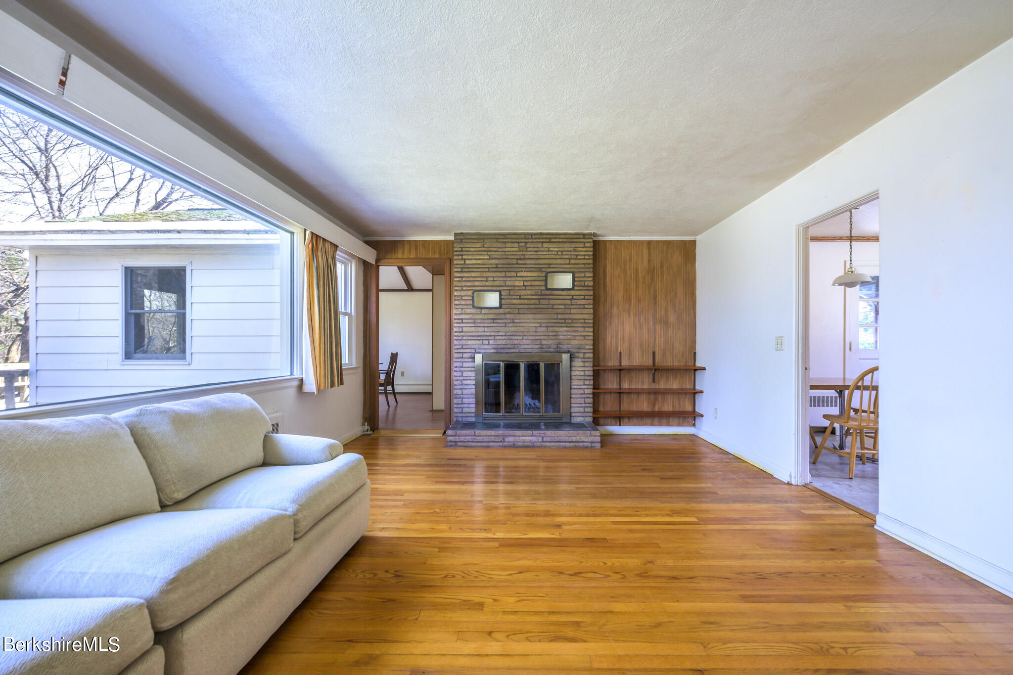 30 Partridge Road Pittsfield, MA 01201 - Photo 6 of 25 Living room