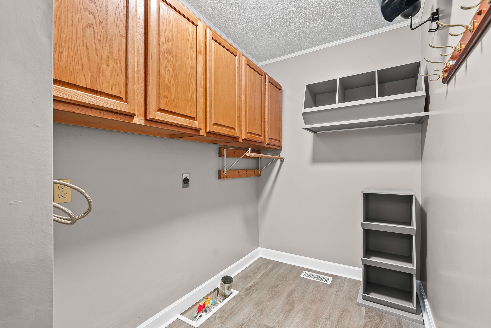 393 Martin Road Clarksville, TN 37042 - Photo 16 of 41