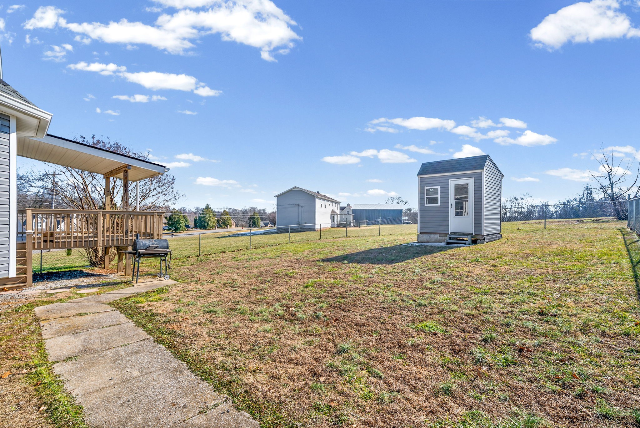 393 Martin Road Clarksville, TN 37042 - Photo 34 of 41