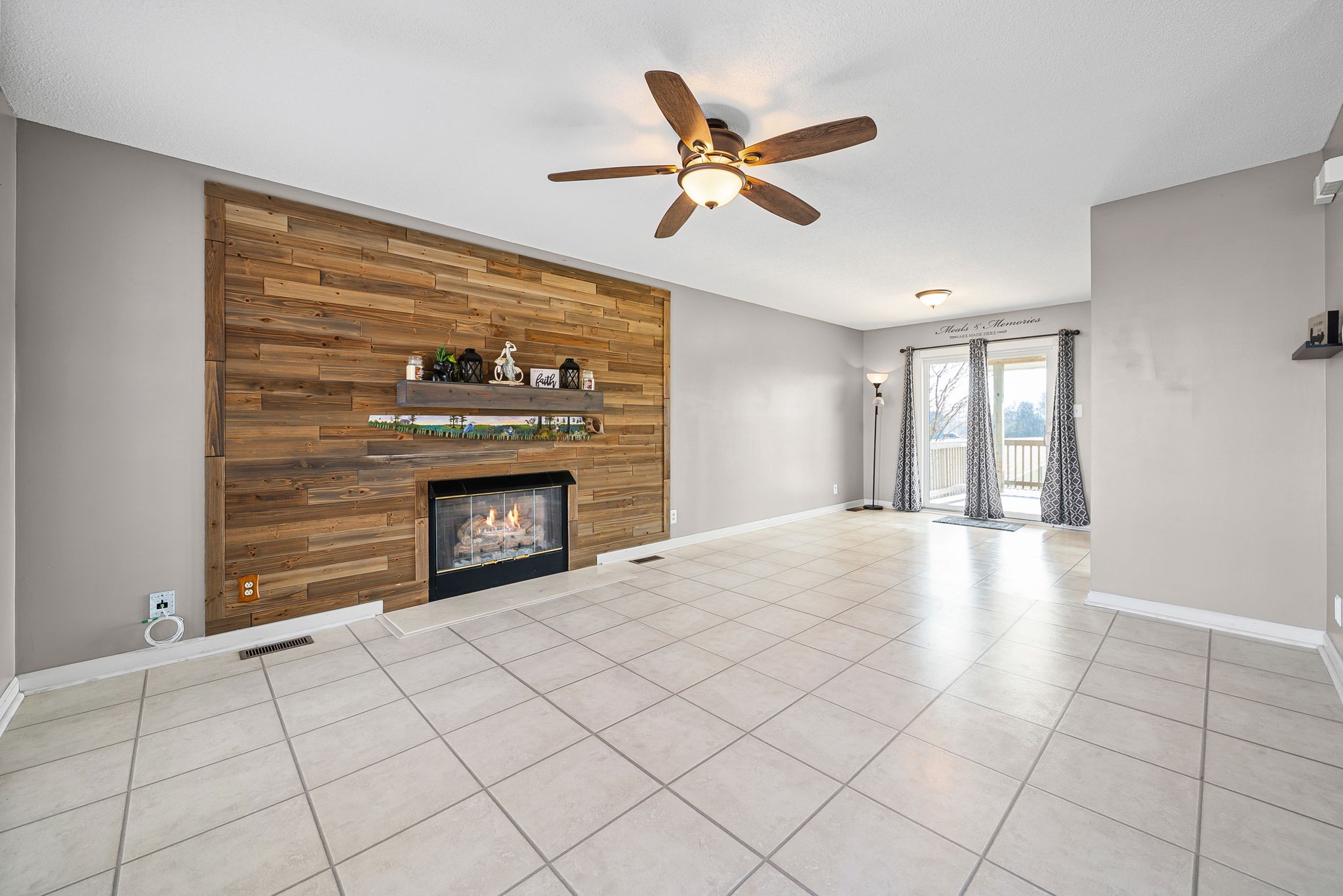 393 Martin Road Clarksville, TN 37042 - Photo 7 of 41