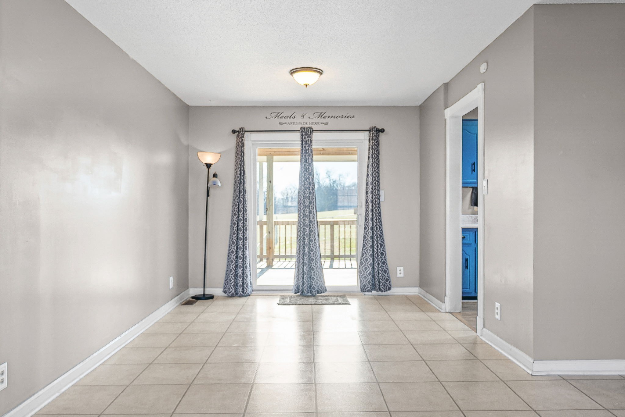 393 Martin Road Clarksville, TN 37042 - Photo 10 of 41