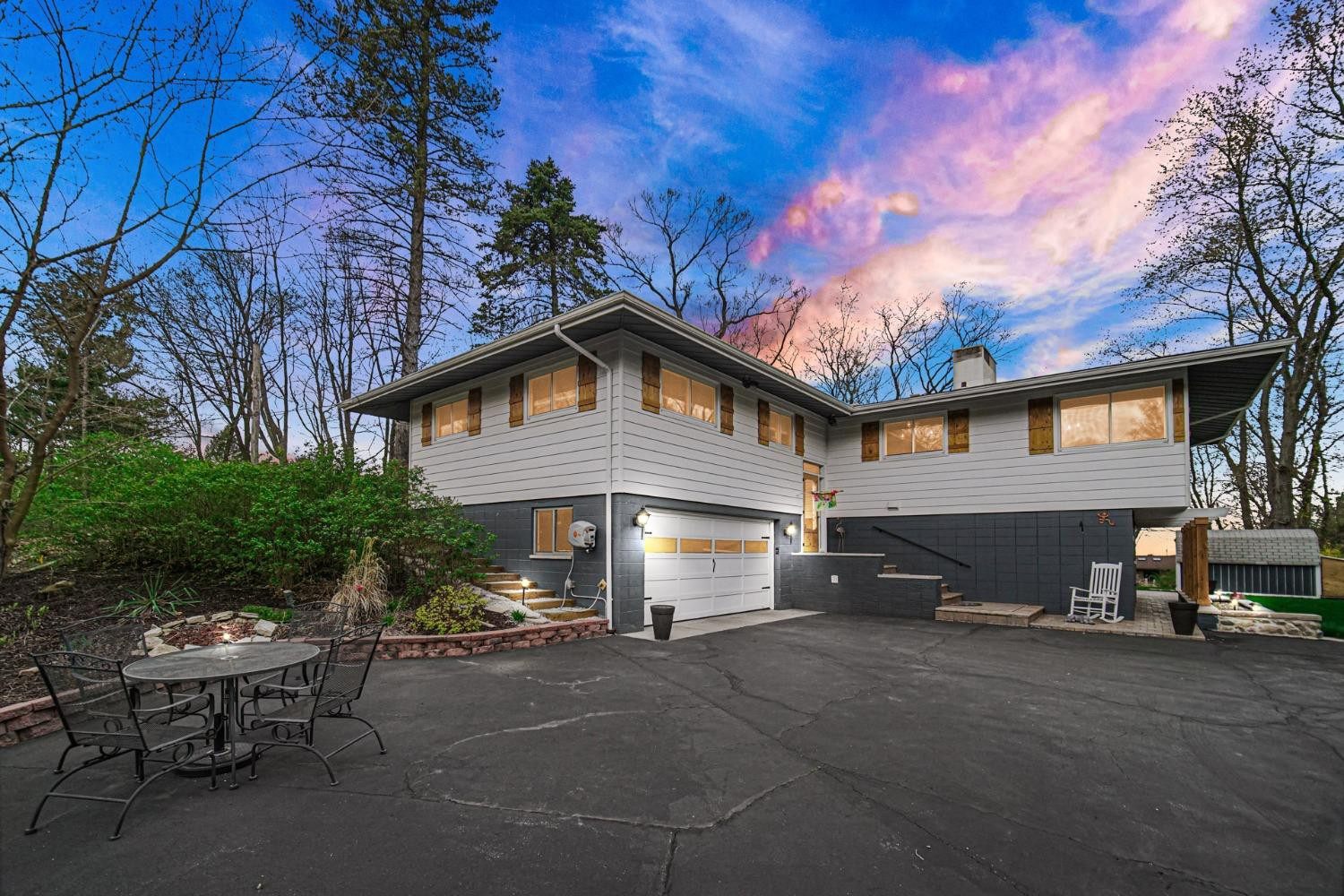42 Ogden Road Portage, IN 46368 - Photo 4 of 40 a view of a house with a yard and sitting area