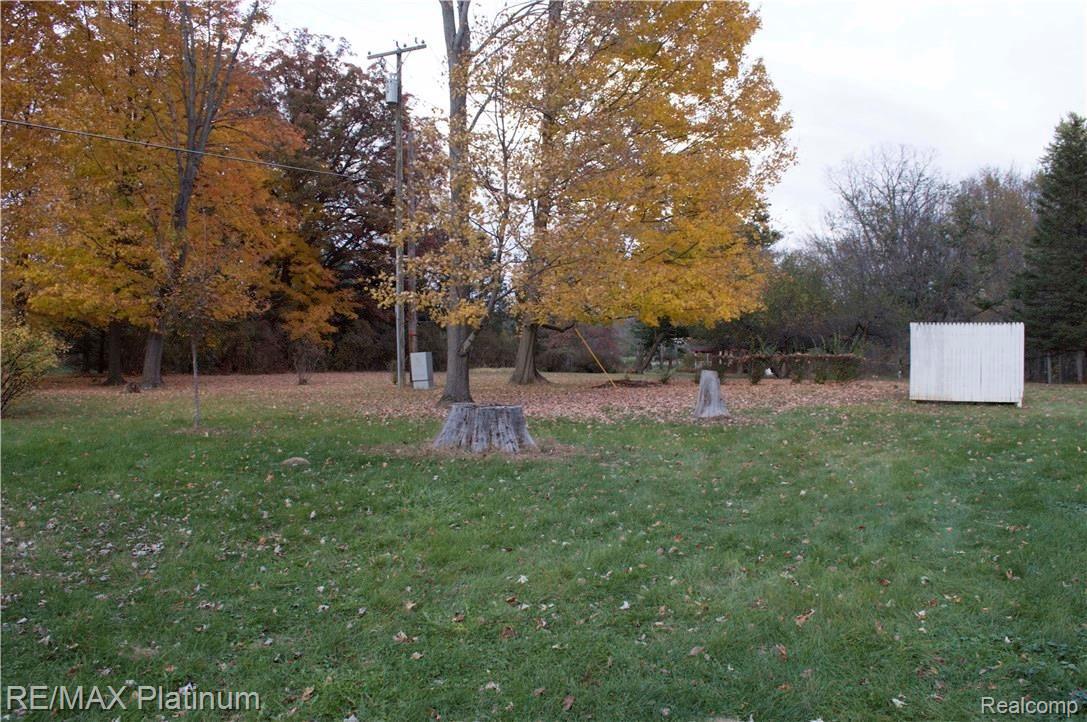 2885 West Marr Road Howell, MI 48855 - Photo 25 of 29 DSC_0385.jpg
