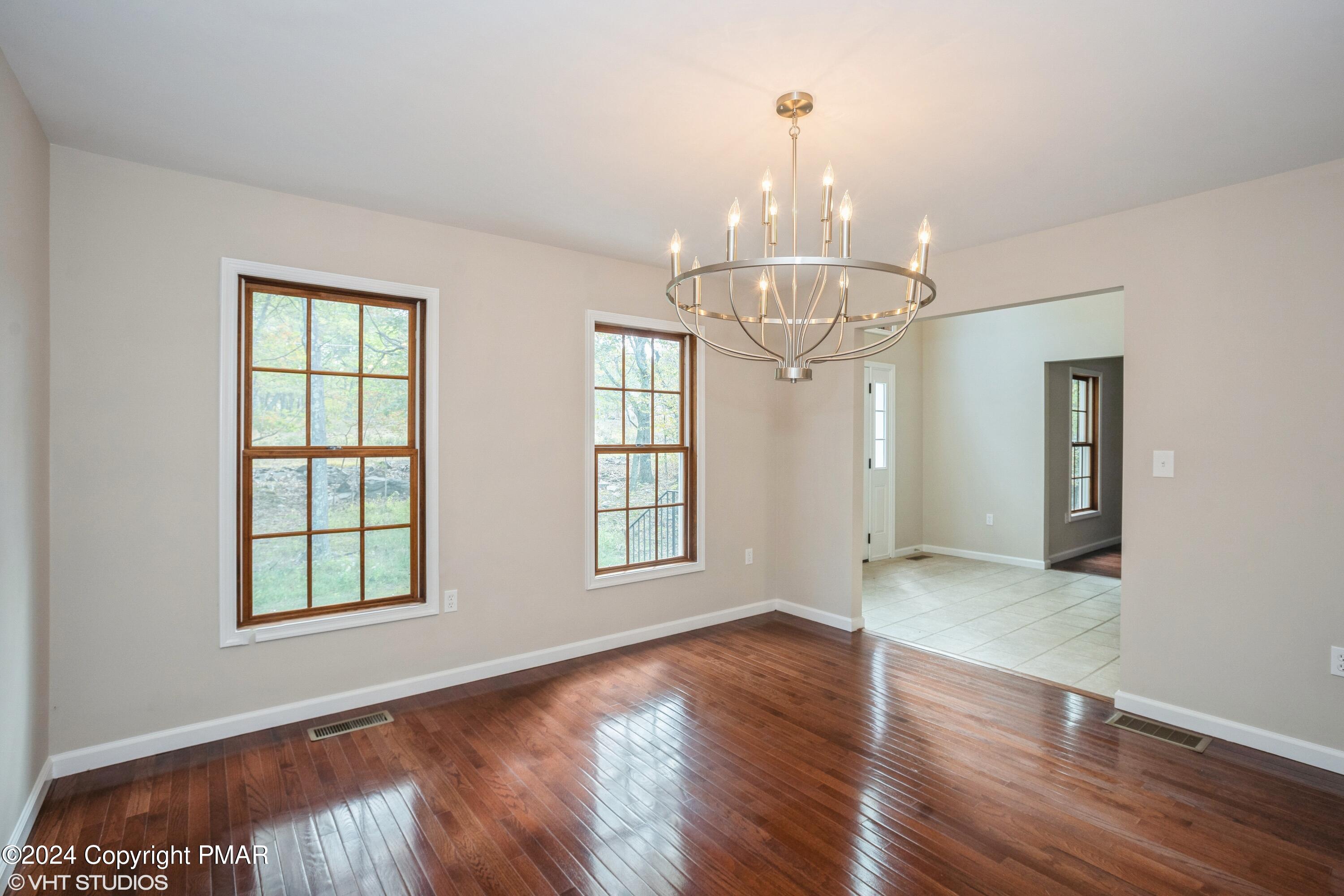 2196 Cardinal Drive Bushkill, PA 18324 - Photo 7 of 15 06_2196CardinalDr_369001_DiningRoom_HiRe