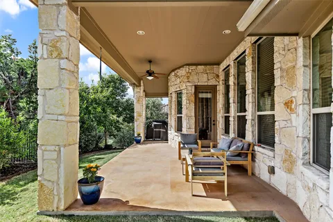 $675,000 | 106 Maxwell Way, Unit 33, Austin, TX 78738