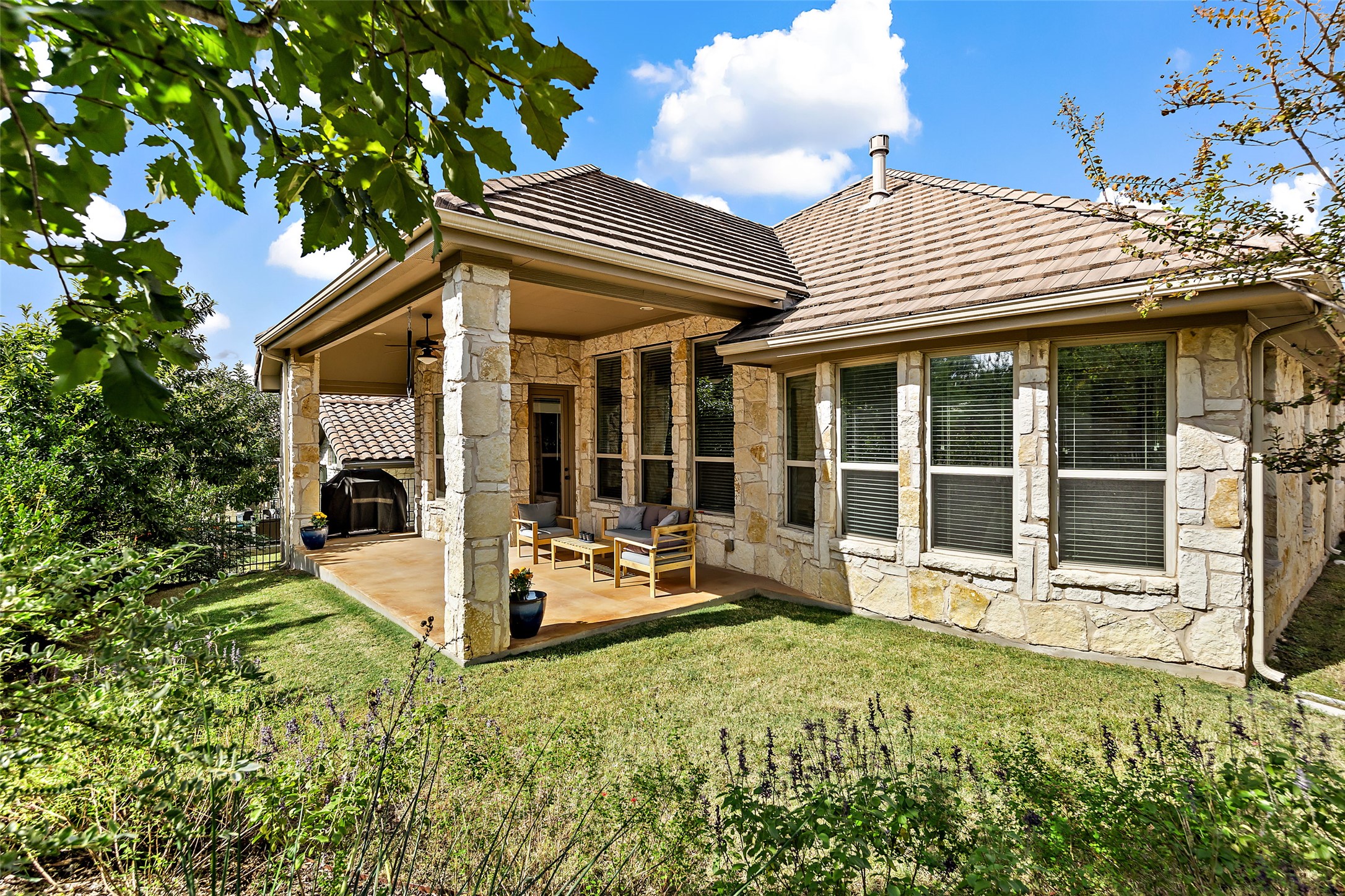 106 Maxwell Way, Unit 33 Austin, TX 78738 - Photo 26 of 40 Back of home