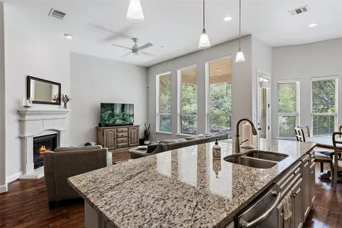 $675,000 | 106 Maxwell Way, Unit 33, Austin, TX 78738