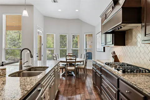 $675,000 | 106 Maxwell Way, Unit 33, Austin, TX 78738