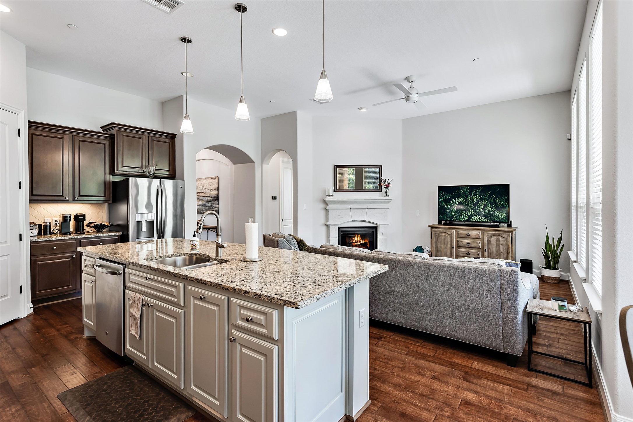 106 Maxwell Way, Unit 33 Austin, TX 78738 - Photo 9 of 40 Well lit and open kitchen