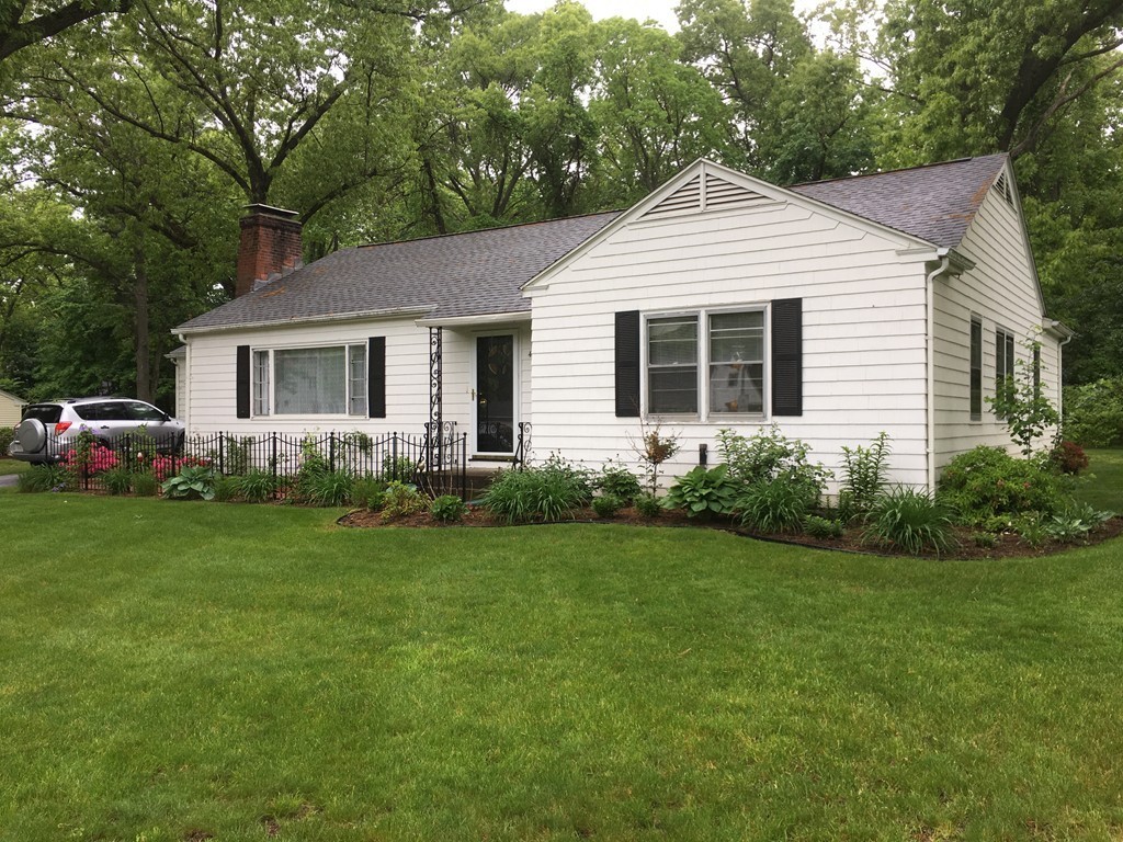 452 Bliss Road Longmeadow, MA 01106 - Photo 1 of 13 Gallery Image 1