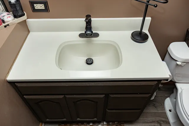 $359,900 | 6916 Astoria Drive, Plainfield, IL 60586