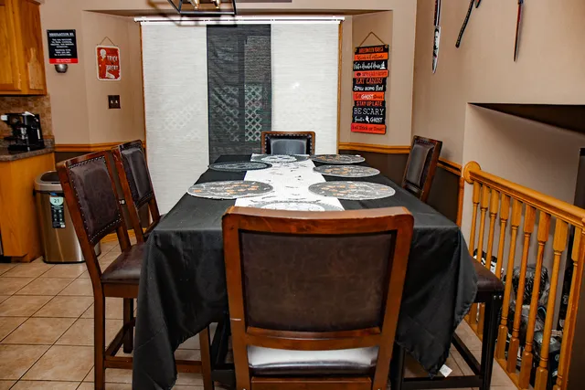 $359,900 | 6916 Astoria Drive, Plainfield, IL 60586