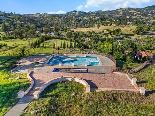 $699,000 | 0 3981 Skyfarm Drive, Santa Rosa, CA 95403