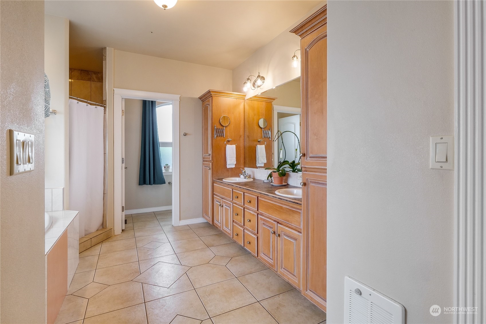 6677 D 8th Road Northeast Moses Lake, WA 98837 - Photo 25 of 40 Gallery Image 25