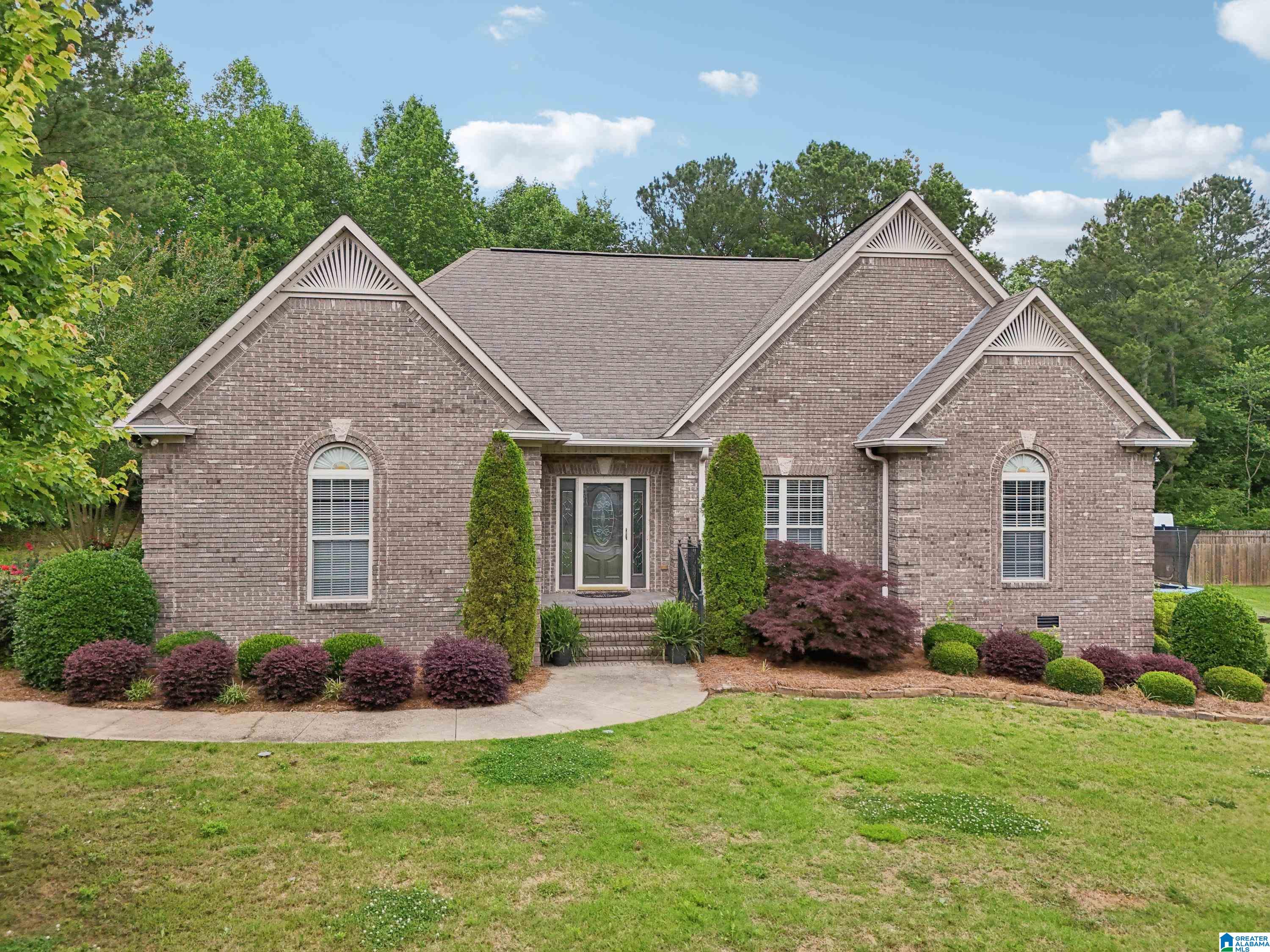2154 Alabama Avenue Oneonta, AL 35121 - Photo 2 of 39