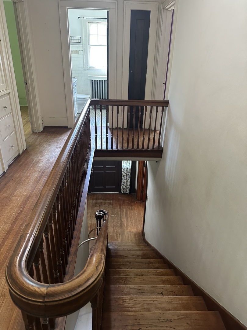 1418 North Sheridan Road Peoria, IL 61606 - Photo 18 of 34 a view of entryway with wooden floor