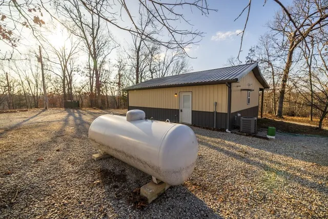 $225,000 | 9539 Northeast 866 Road, Lowry City, MO 64763