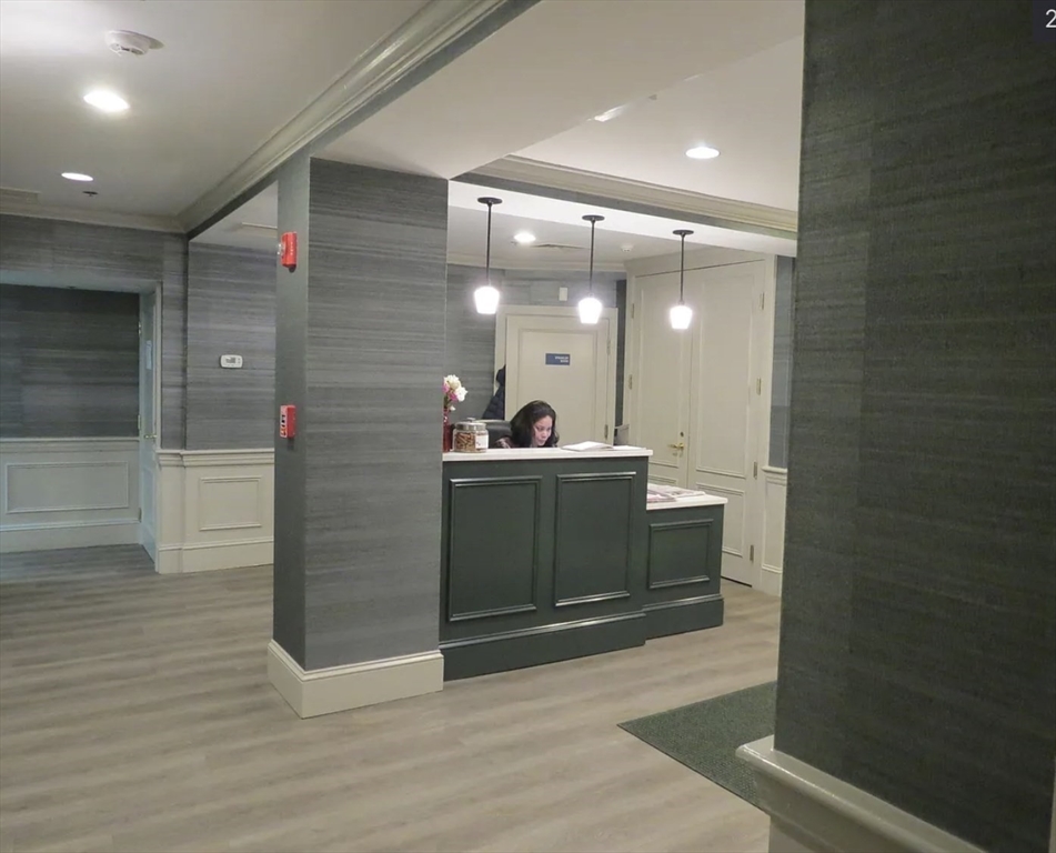 534 Beacon Street, Unit 406 Boston, MA 02215 - Photo 6 of 6