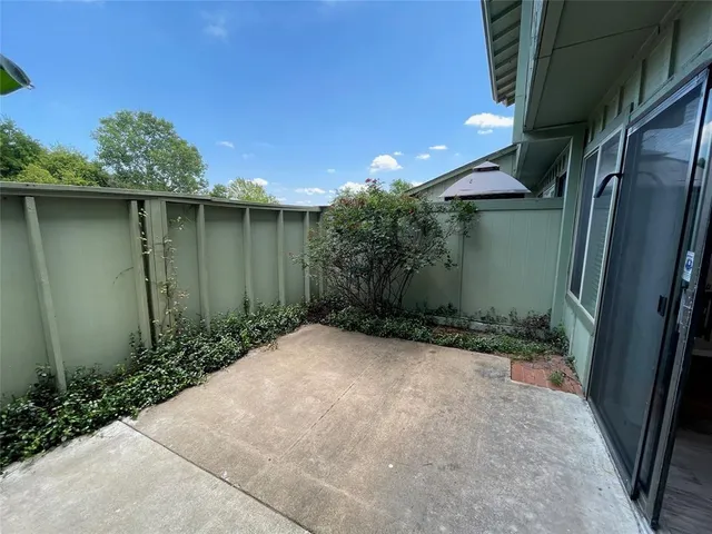 $1,750 | 5061 Fort Clark Drive, Austin, TX 78745