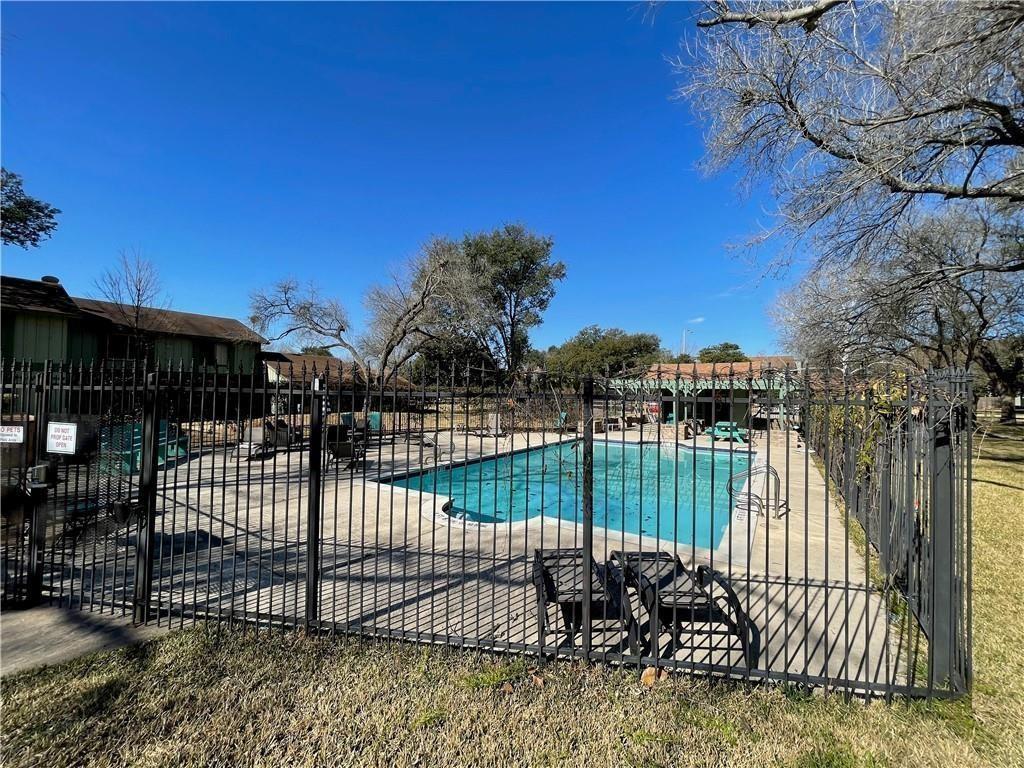 5061 Fort Clark Drive Austin, TX 78745 - Photo 18 of 20