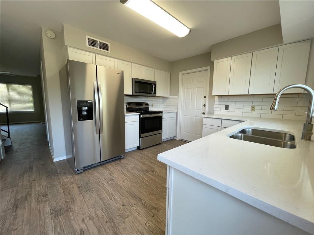 5061 Fort Clark Drive Austin, TX 78745 - Photo 6 of 20