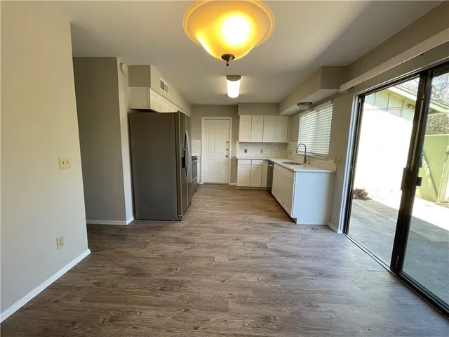 $1,750 | 5061 Fort Clark Drive, Austin, TX 78745