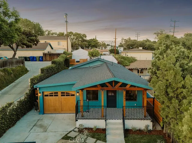 an aerial view of multiple house