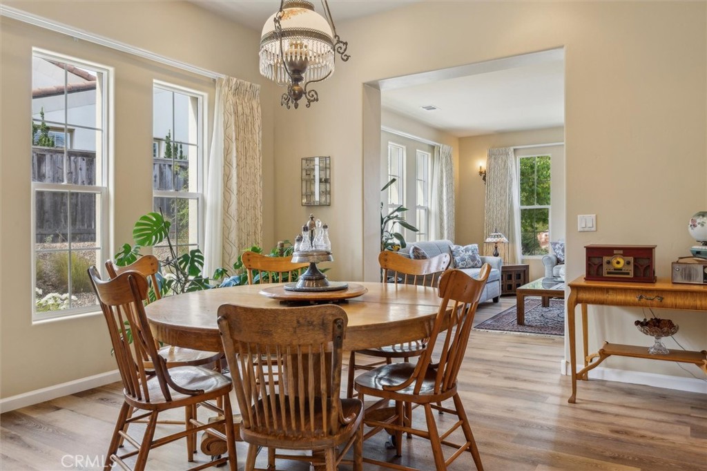 934 Salida Del Sol Paso Robles, CA 93446 - Photo 6 of 40