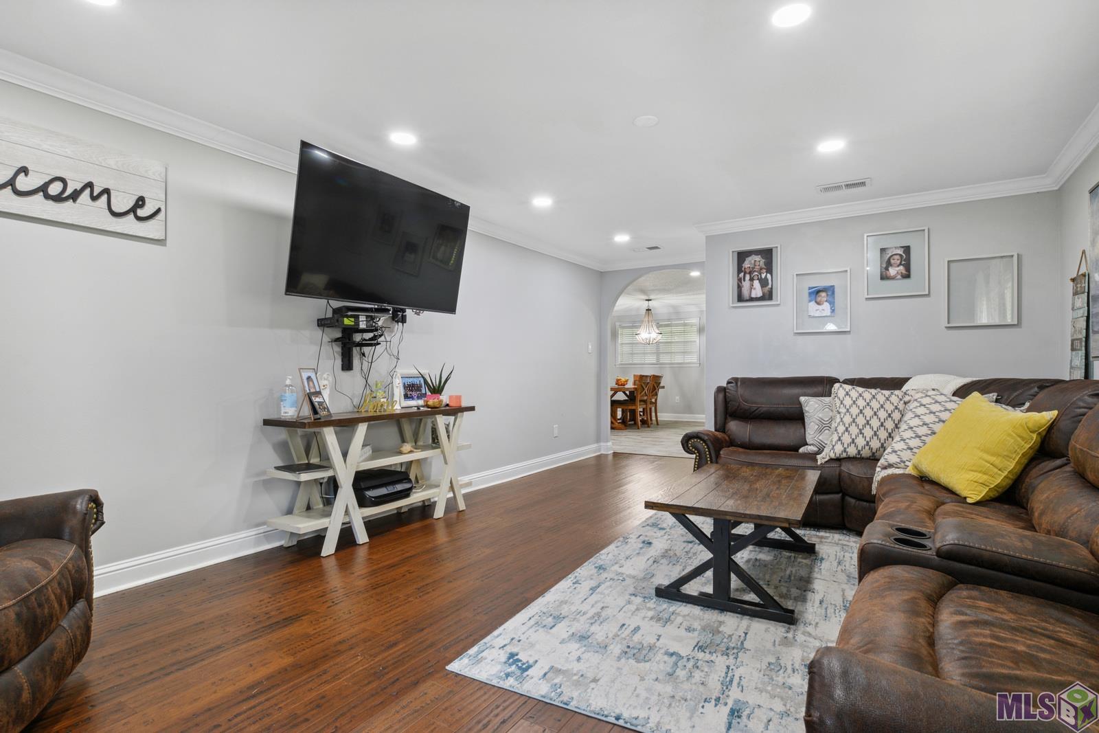 3217 Quebec Drive Baton Rouge, LA 70819 - Photo 2 of 15