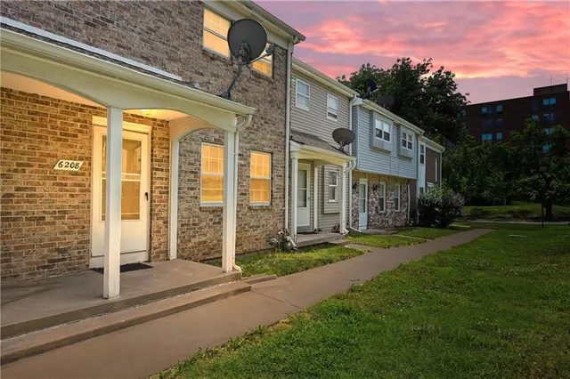 $165,000 | 6208 East 129 Street, Grandview, MO 64030