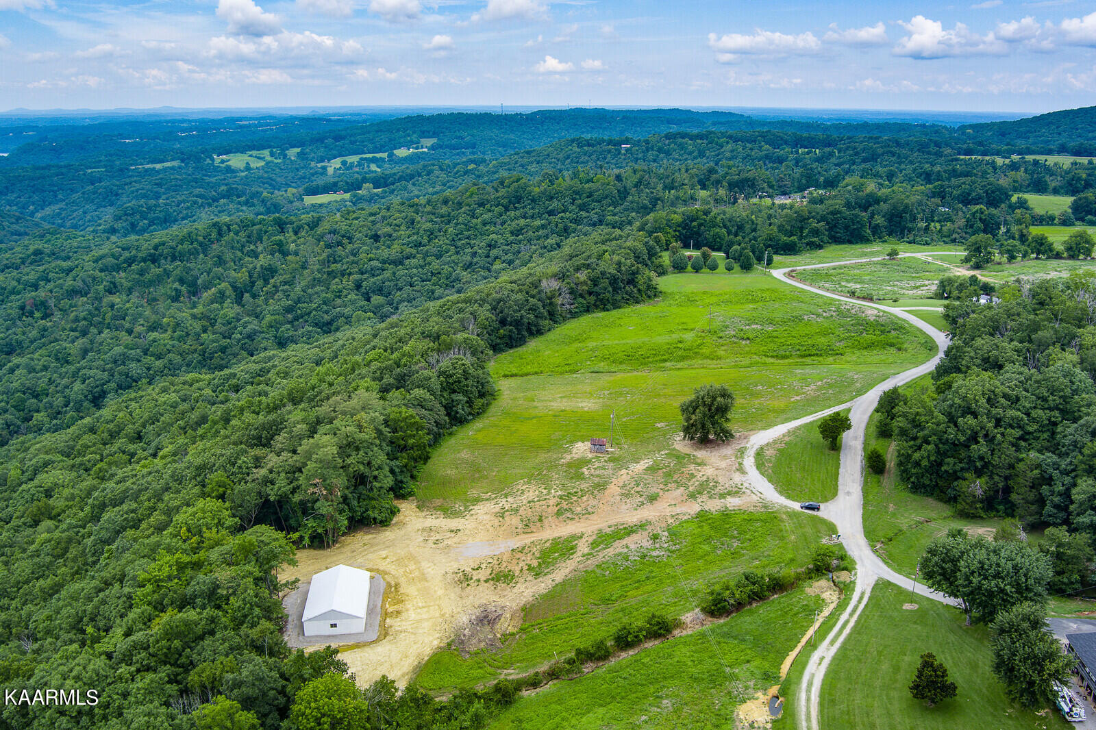3299 Anderson Road Byrdstown, TN 38549 - Photo 12 of 40 06_Anderson_Rd_Byrdstown006_TNPC_mls
