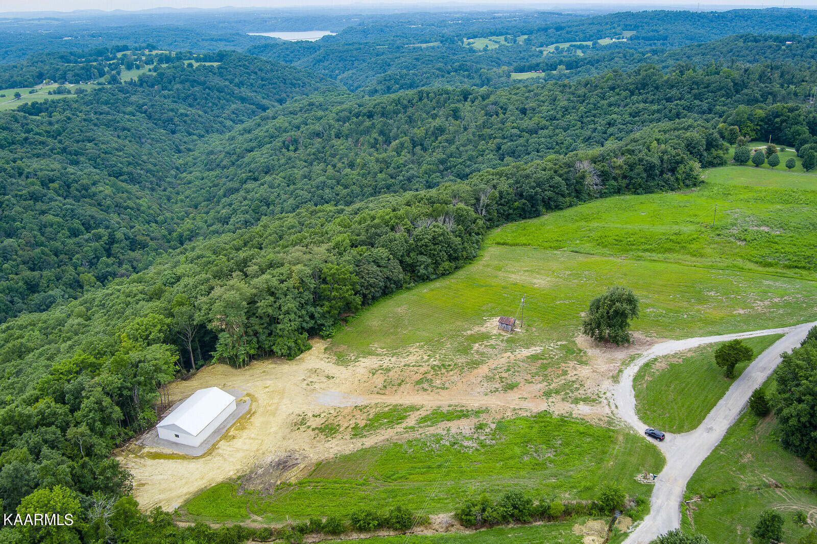 3299 Anderson Road Byrdstown, TN 38549 - Photo 13 of 40 07_Anderson_Rd_Byrdstown007_TNPC_mls